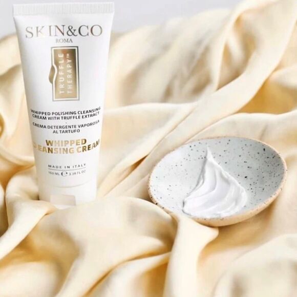 Skin & Co Whipped Cleansing Cream - Picture 2 of 3